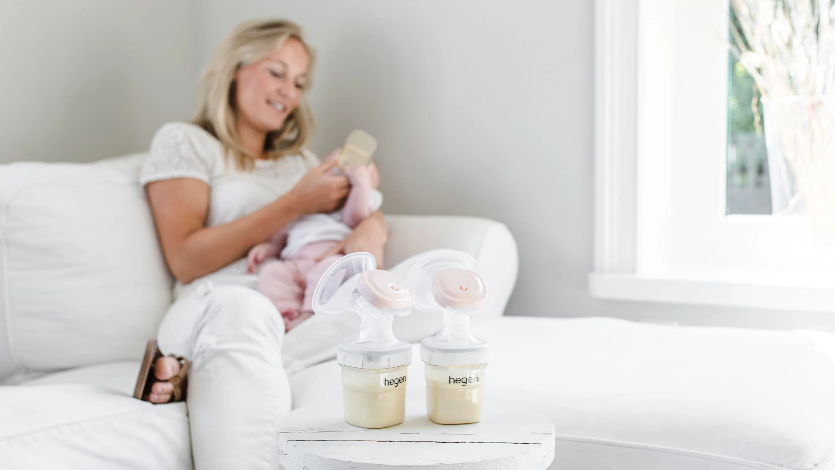 How to Combine Breastfeeding & Pumping